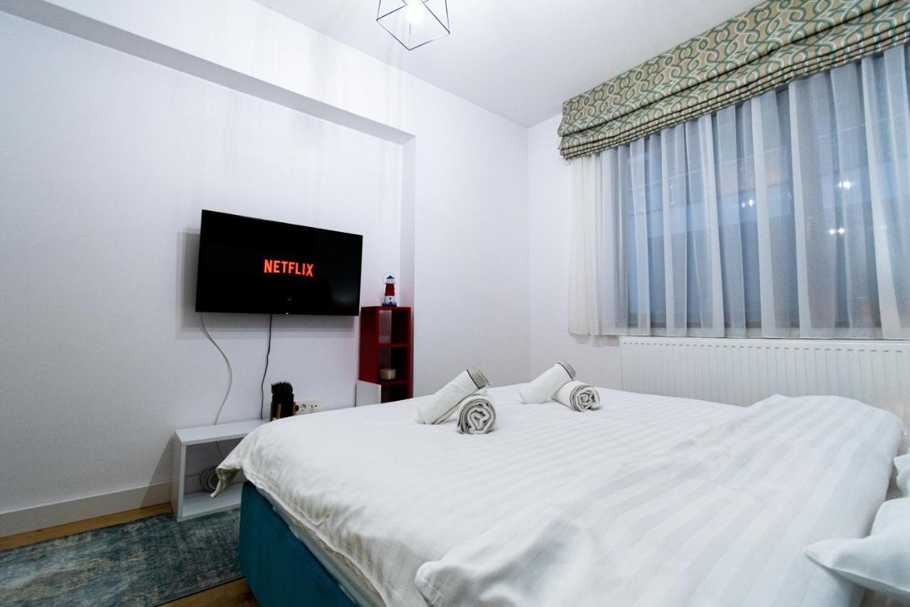 Lighthouse Central Apt With Unique Views Of The Fortress, Free Parking, 5 Min By Car From The Old Town Braşov Exterior foto